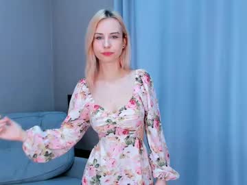 Quennadunnell Chaturbate stream image from December 22, 2024