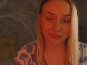 Emilia_Lorent Chaturbate stream image from December 22, 2024