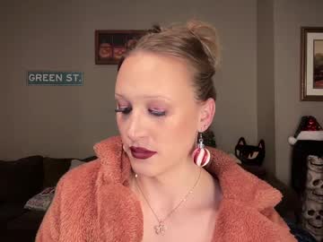 Greenxxxqueen Chaturbate stream image from December 22, 2024