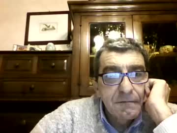 Iseolago Chaturbate stream image from December 22, 2024