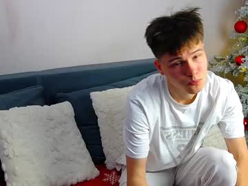 Tony_Lipp Chaturbate stream image from December 22, 2024