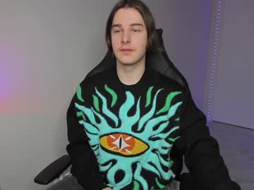 Vincent__Strong Chaturbate stream image from December 22, 2024