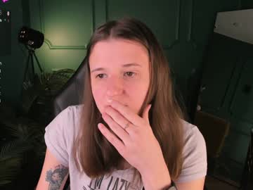 Heartann Chaturbate stream image from December 22, 2024