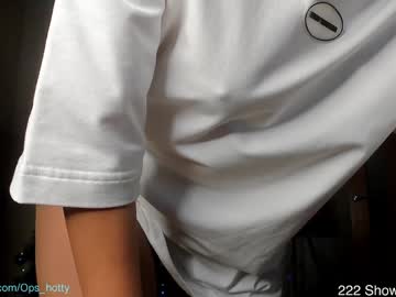Ops_Hotty Chaturbate stream image from December 22, 2024