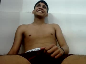 Straight_Bigcock Chaturbate stream image from December 22, 2024