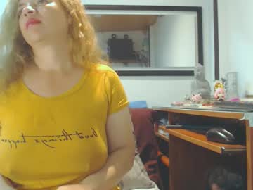 Vikktoriaaa Chaturbate stream image from December 22, 2024