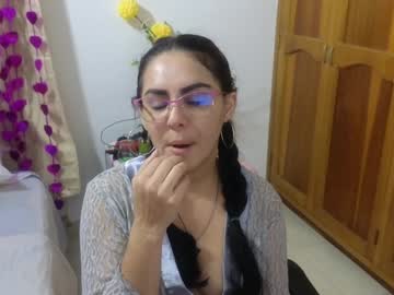 Lovely_Trix_ Chaturbate stream image from December 22, 2024