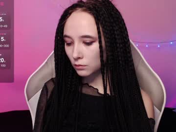 Robin_Yours Chaturbate stream image from December 22, 2024