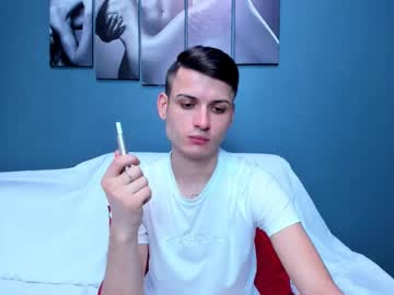Stashott69 Chaturbate stream image from December 22, 2024