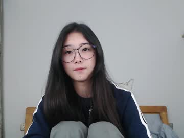 Charlottelin Chaturbate stream image from December 22, 2024
