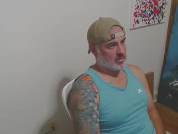 Dadbodytats Chaturbate stream image from December 22, 2024
