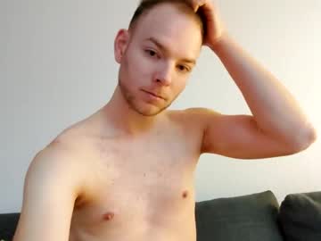 Dusnow16 Chaturbate stream image from December 22, 2024