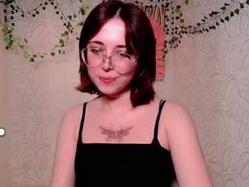Emmae__ Chaturbate stream image from December 22, 2024