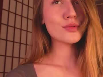 Hina_Derry_ Chaturbate stream image from December 22, 2024