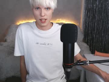 Jealousangel Chaturbate stream image from December 22, 2024