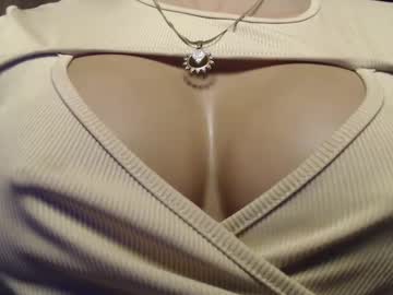 Lick_My_Tits22 Chaturbate stream image from December 22, 2024