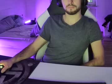Lukasschoetz Chaturbate stream image from December 22, 2024