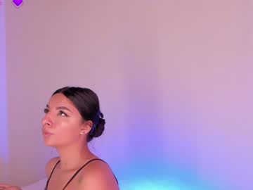 Aylinnzambrano_ Chaturbate stream image from December 22, 2024