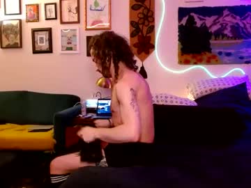 Boygoldy Chaturbate stream image from December 22, 2024