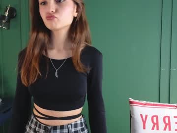 Erlenebarritt Chaturbate stream image from December 22, 2024