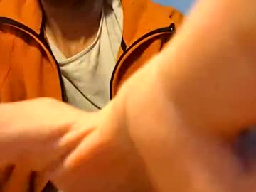Hitmenoww Chaturbate stream image from December 22, 2024