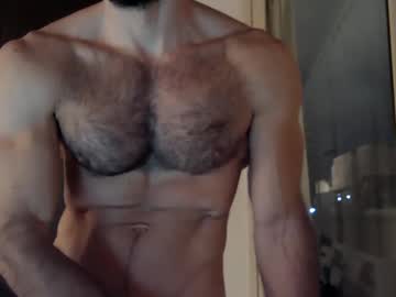 Madmax20x Chaturbate stream image from December 22, 2024