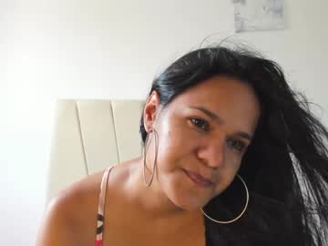 _Mia_Camila Chaturbate stream image from December 22, 2024