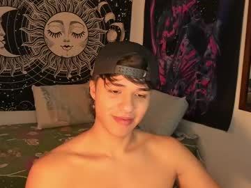 Victorino_Jhonson Chaturbate stream image from December 22, 2024