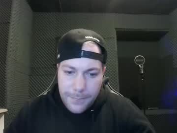 Guenz21 Chaturbate stream image from December 22, 2024