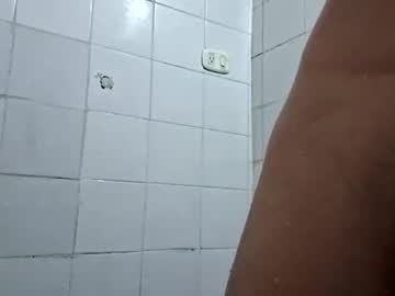 Moi_017 Chaturbate stream image from December 22, 2024