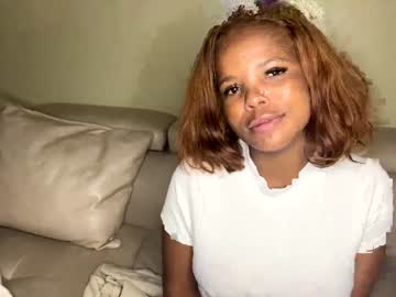 Caramelbbe Chaturbate stream image from December 22, 2024