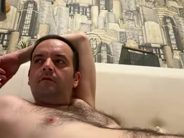 Colambus555 Chaturbate stream image from December 22, 2024