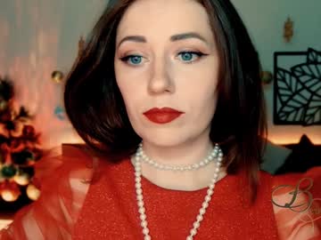 Missbeverlymills Chaturbate stream image from December 22, 2024