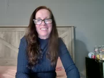 Mmmjuicypeaches Chaturbate stream image from December 22, 2024