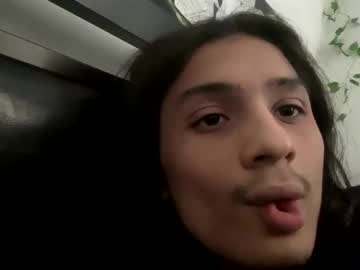 Thesmollboi Chaturbate stream image from December 22, 2024
