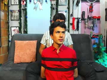 Dom2travelers_Sm Chaturbate stream image from December 22, 2024
