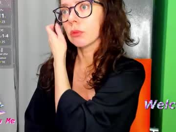 Hotenjoymira Chaturbate stream image from December 22, 2024