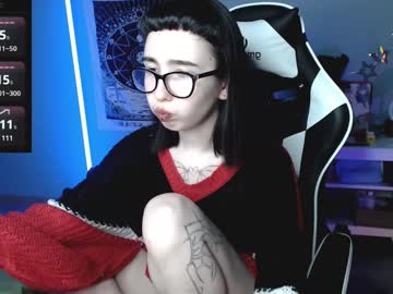 Julscinamon Chaturbate stream image from December 22, 2024