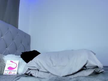 Lm_Adrii Chaturbate stream image from December 22, 2024