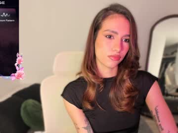 Oliviaoliviaprince Chaturbate stream image from December 22, 2024