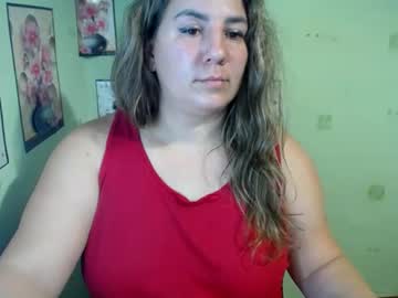 Chrystalbella Chaturbate stream image from December 22, 2024