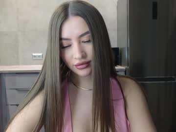 Killer__Girls Chaturbate stream image from December 22, 2024
