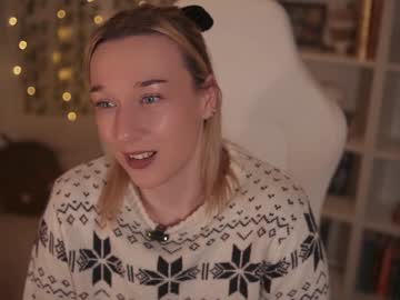 Emily_Fox_Official Chaturbate stream image from December 22, 2024