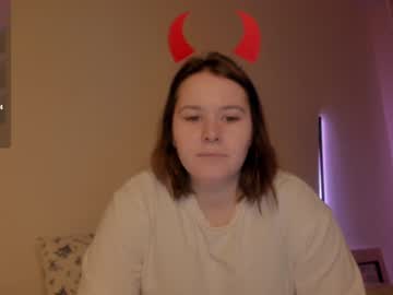 Glass_Cutters Chaturbate stream image from December 22, 2024