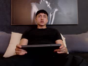 God_Of_Olympus1 Chaturbate stream image from December 22, 2024