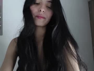 Bella_Musee Chaturbate stream image from December 22, 2024