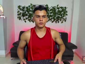 Dwayne_Brown Chaturbate stream image from December 22, 2024