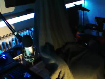 Luckyfreak1 Chaturbate stream image from December 22, 2024