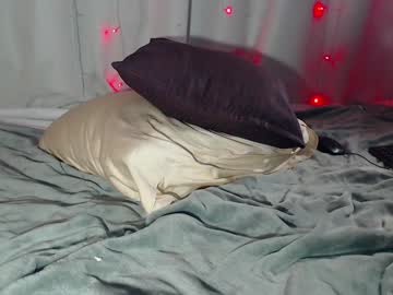 Sunloveandwe Chaturbate stream image from December 23, 2024