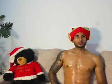 Axel_Joness Chaturbate stream image from December 23, 2024
